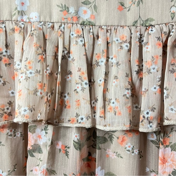 Ivy City Tiered Floral Maxi Dress - Picture 6 of 14